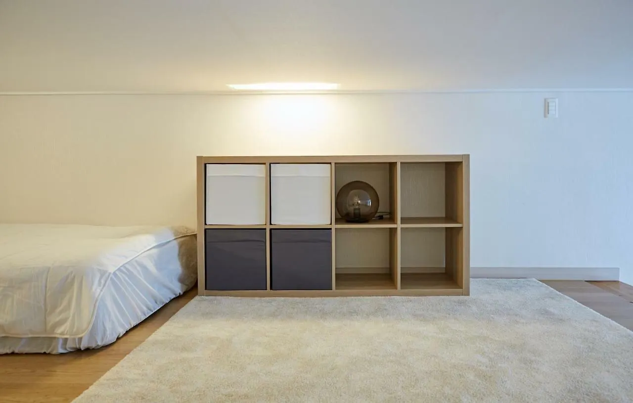 Seoul Duplex Apartment קוריאה הדרומית